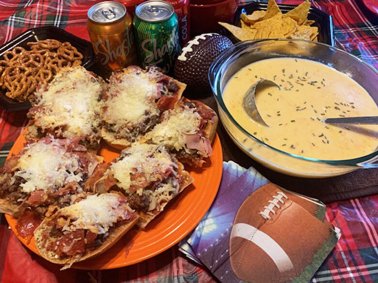 My Leader Yummy – Cheddar Cheese Soup, Meat Lovers Pizza Bread